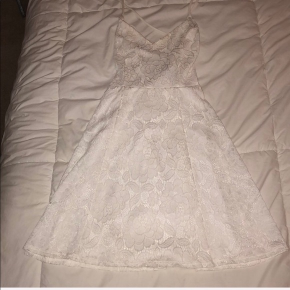 Show Me Your Mumu Victoria White Lace Dress - Picture 3 of 3